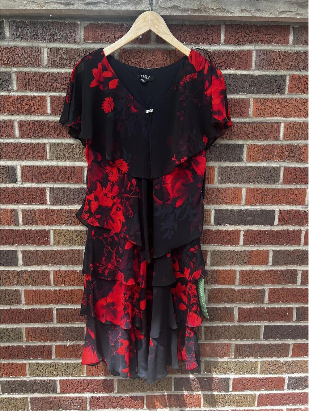 SLNY Black and Red Floral Flounce Short Sleeve Dress